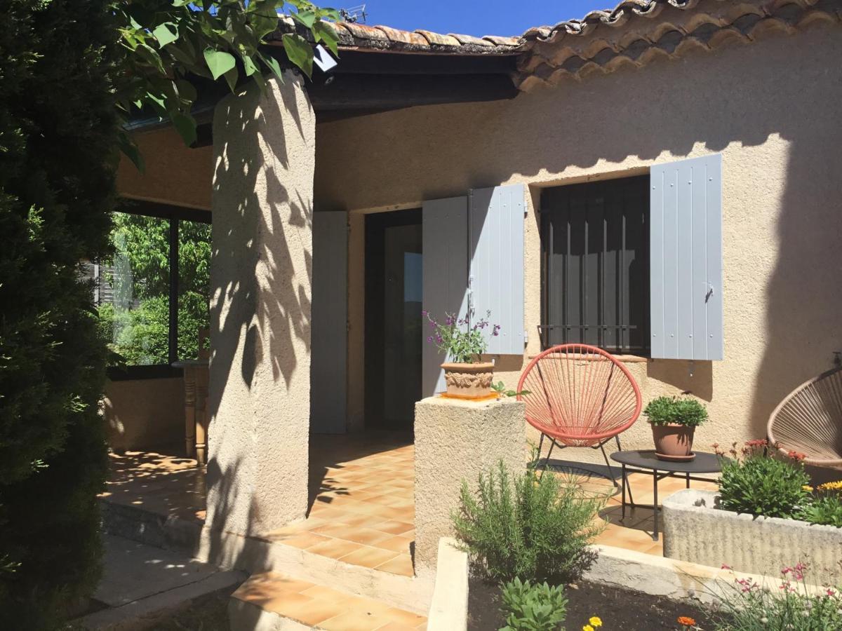 Appartamento Petit Cocon Dans Le Luberon Lauris Esterno foto